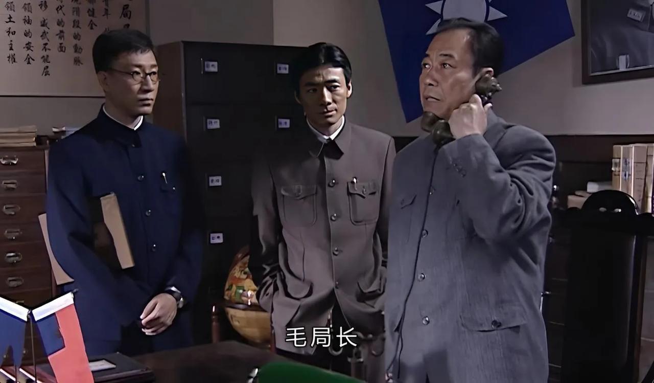 如何评价《潜伏》里的吴敬中吴站长?

聊聊《潜伏》这部神剧， 还是聊一下陆桥山被