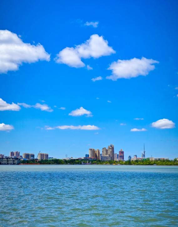 匈牙利变天，欧洲格局要洗牌？
亲爱的朋友们大家好，我是海林小百科！今天我们聊聊匈