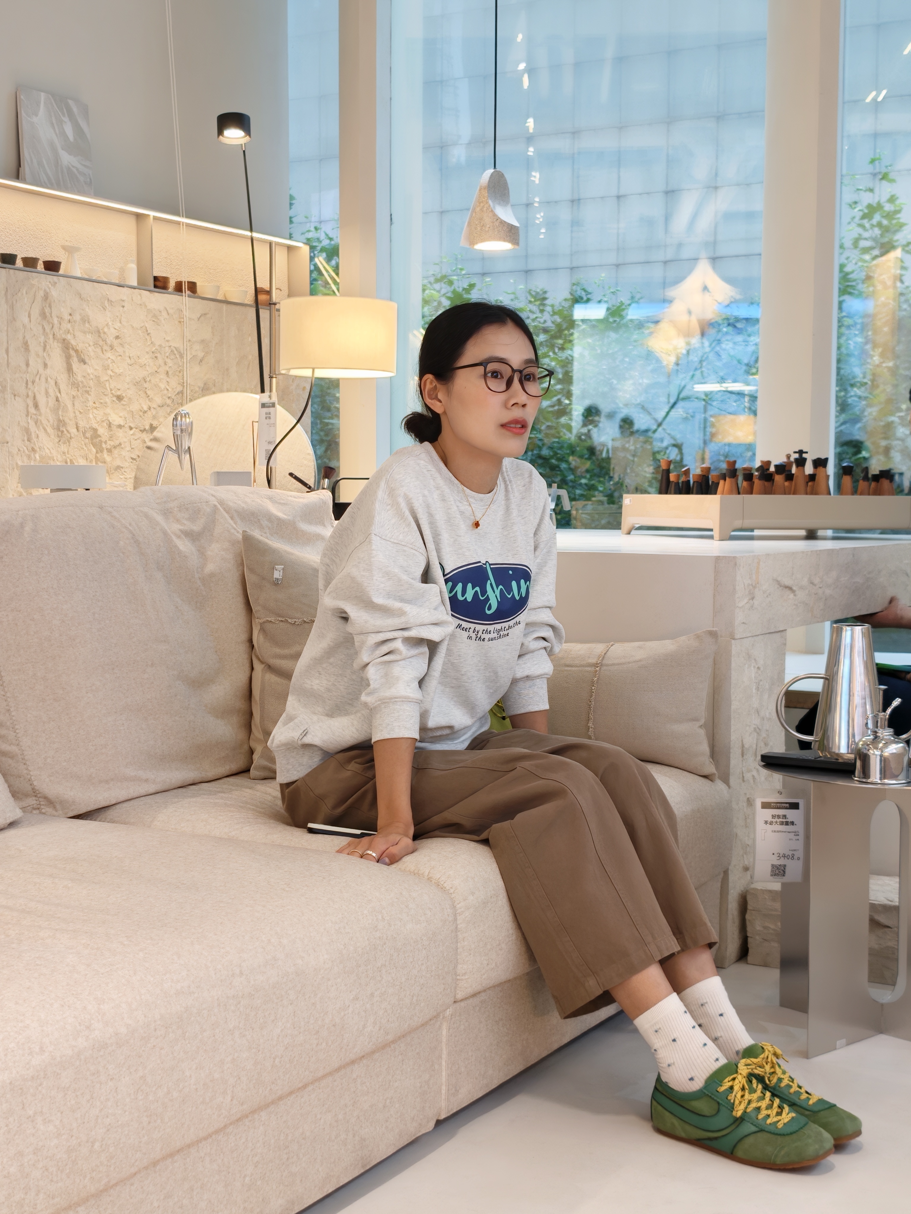 月亮灯，简直是点睛之笔，家里放一个，一定超温暖。 上海·京东101HOME