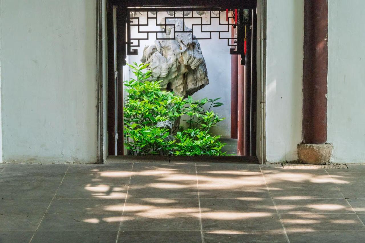 无锡惠山古镇寄畅园。无锡惠山古镇寄畅园中式美学之框景 中式园林之美学 中式美学园