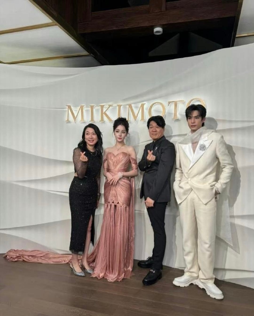 迪丽热巴好像另一个图层里的人 李登科谈迪丽热巴