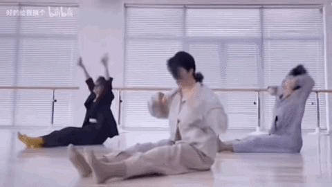 孙莉是想用舞蹈和大家求救吗 ​​​