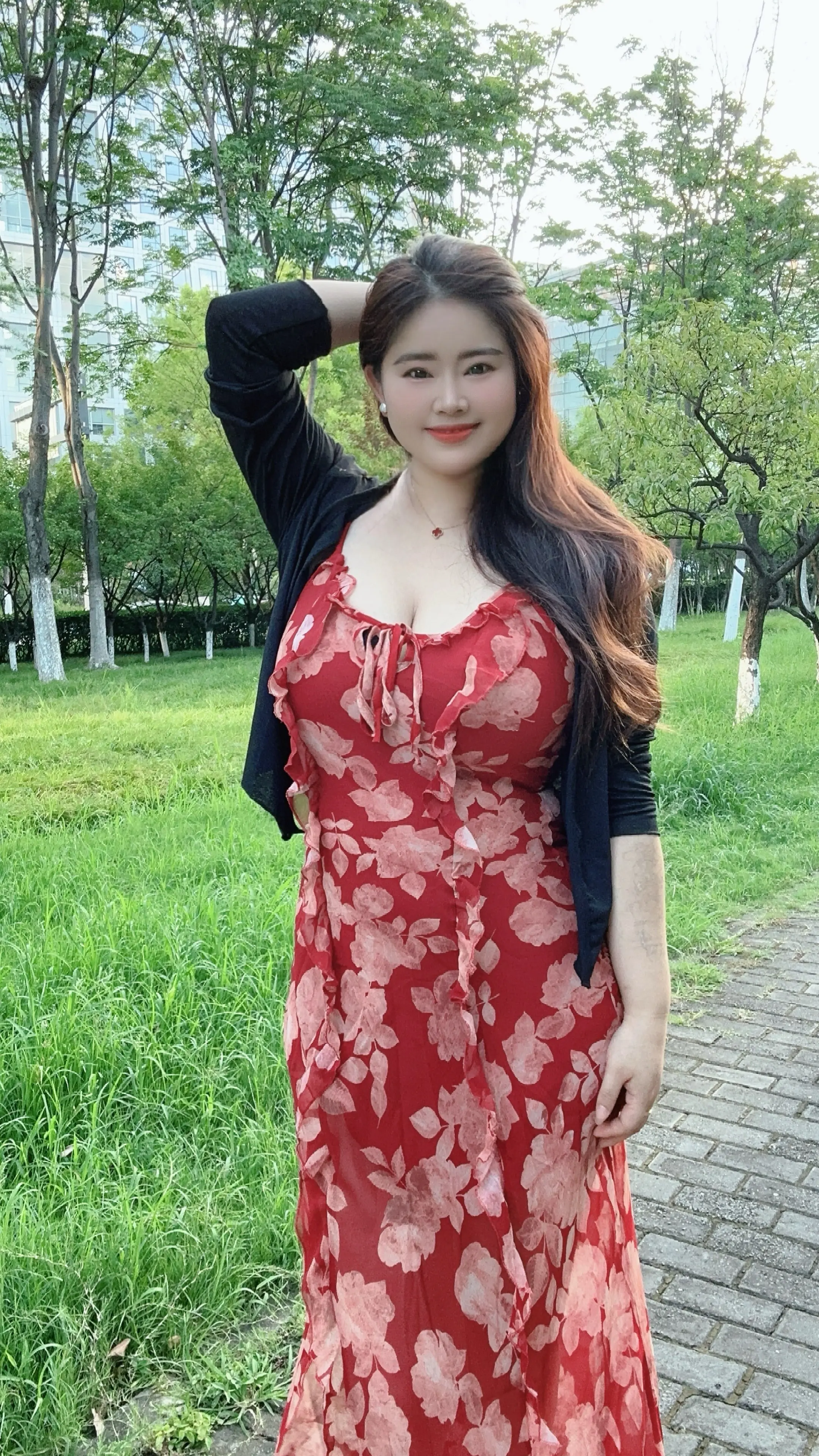 一个女人，只要她人品好，她的样子就会很好看，很舒服。人品好的女人，气质...