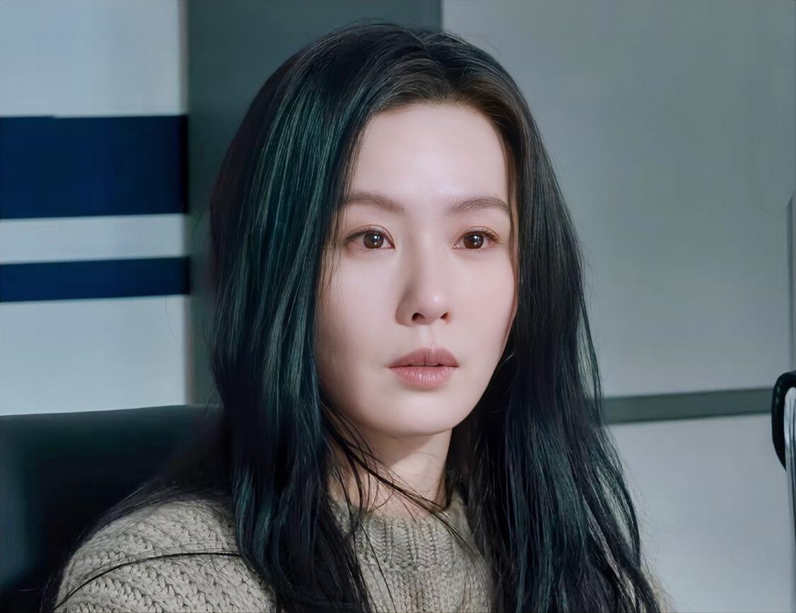 有的演员最完美的归宿，就是停在高光时刻不必强行营业，留在回忆里当白月光，反而胜过