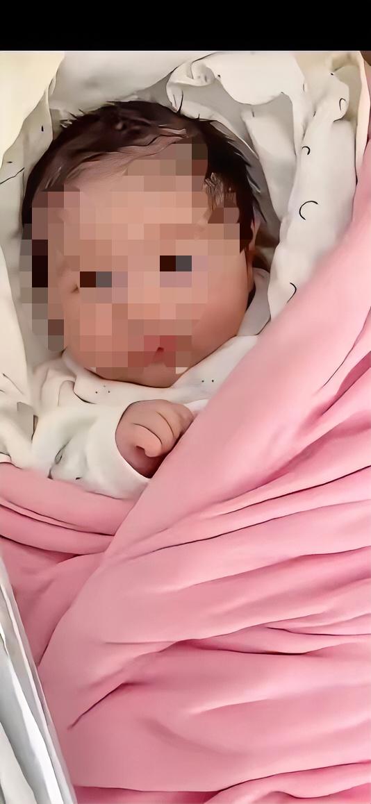 同事喜得千金办满月酒，10桌只来5桌，每桌1800元还亏了5000！现在的人情真