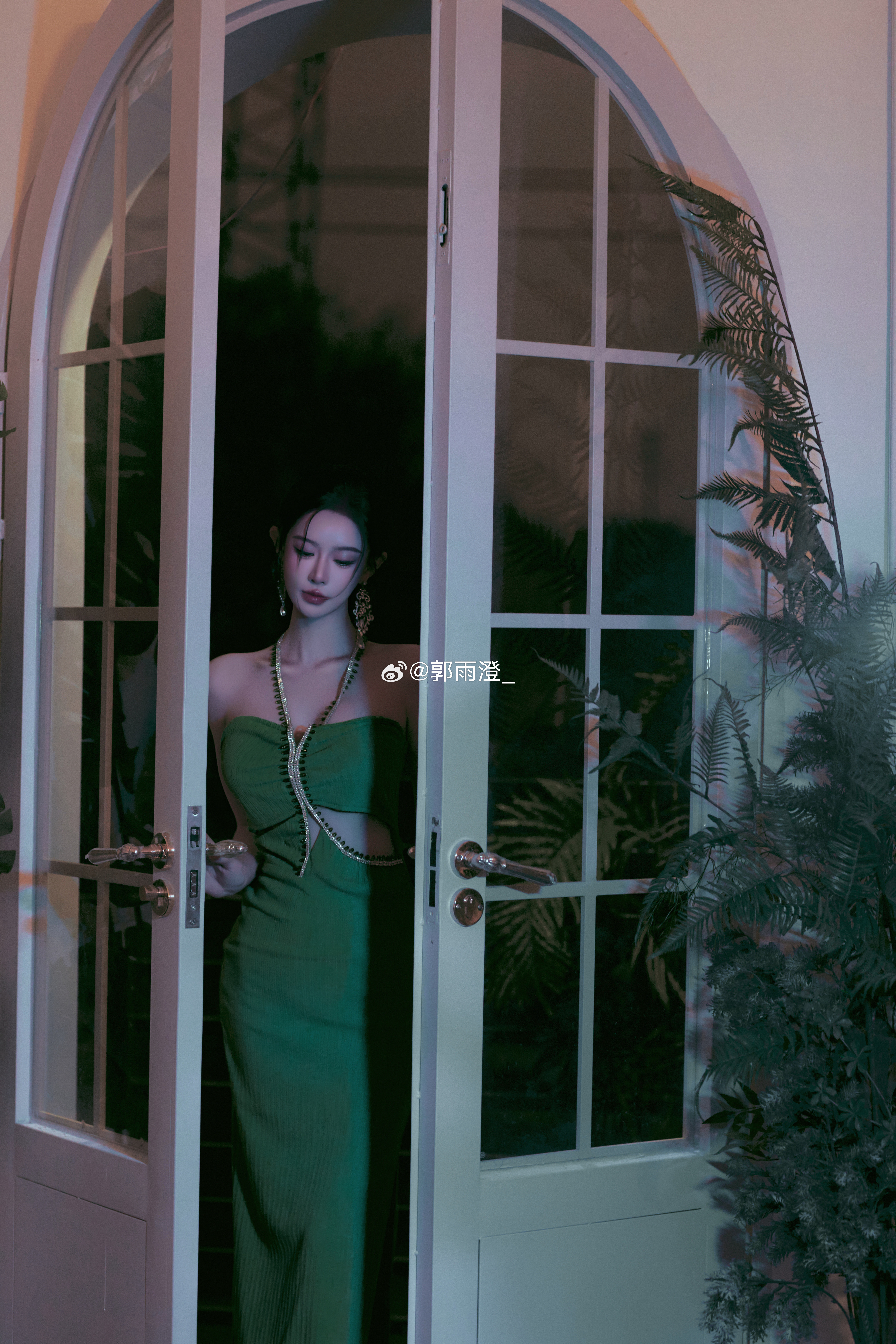 一抹绿郭雨澄