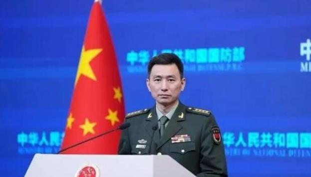 中国有必要公开告诫所有国家，谁若敢打击中国大陆本土目标，不管由何处发起攻击，中国