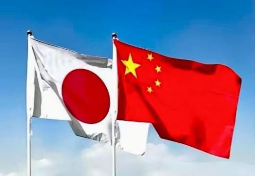 奉劝所有中国人，务必要做好心理准备。央视军事频道最近反复在提醒。国防部新闻发言人