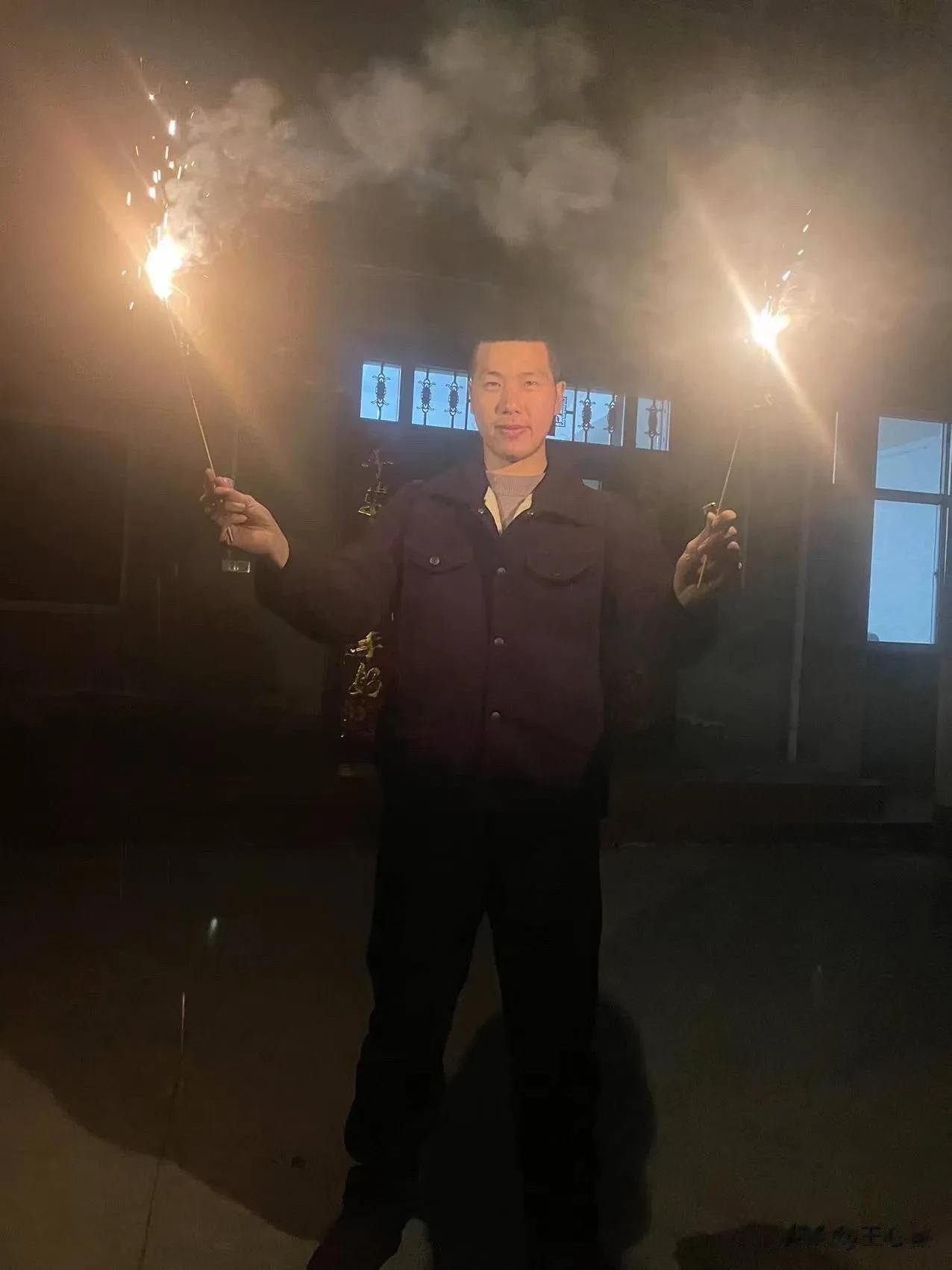 新年快乐，新的一年里，希望大家诸事顺利。尽管我们清醒的知道，很多事非人力可控，诸