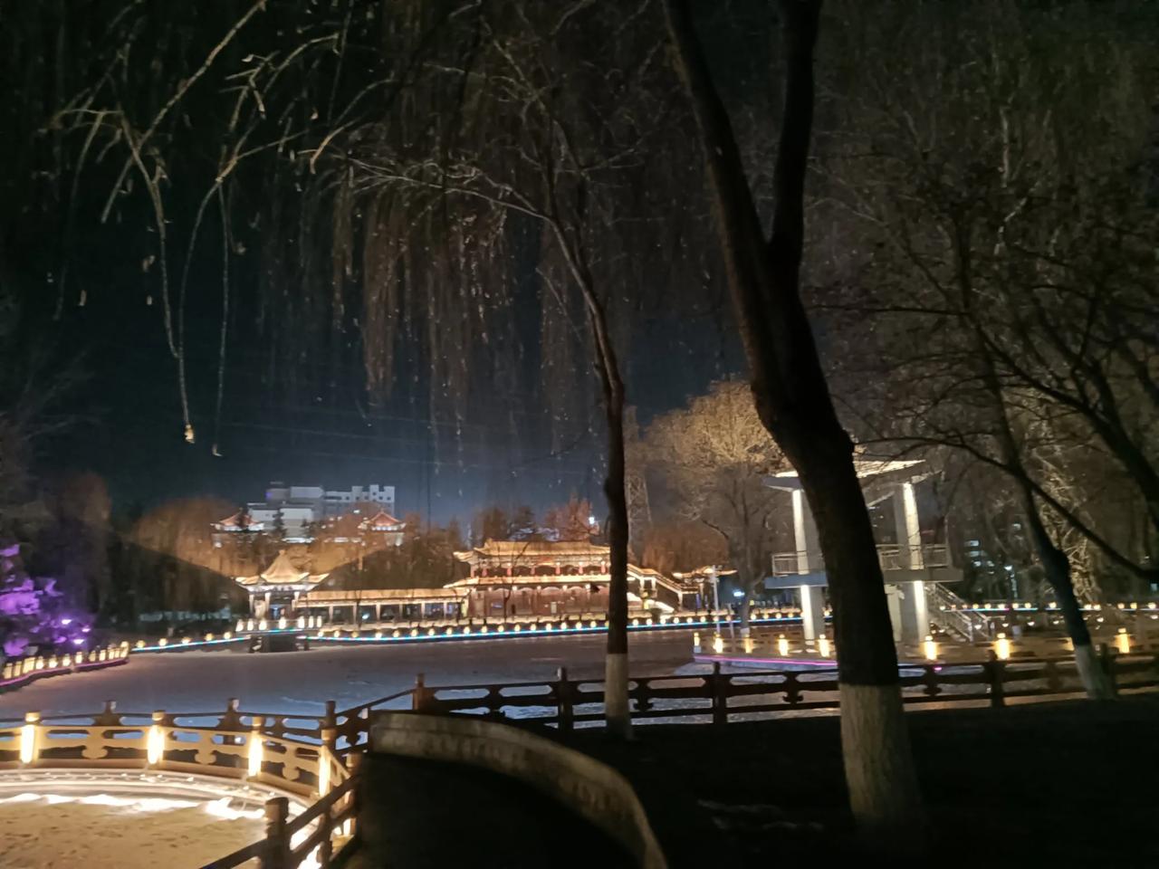 干恶事的人一定有恶报，但并不是甲对乙的报复，而是天道的惩罚，比如杀人犯吧！杀了人