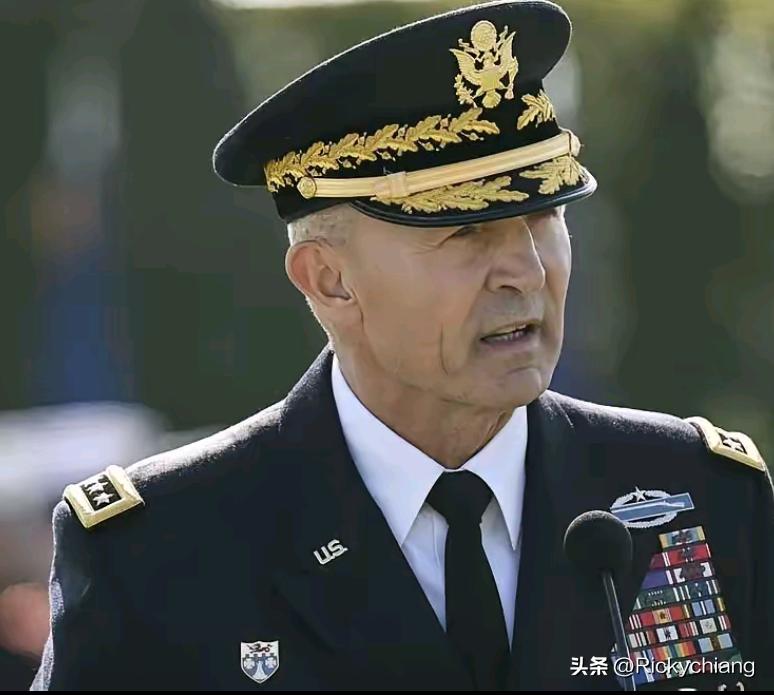 临阵换将乃兵家大忌！特朗普和他的战争部长真是草台班子乌合之众，稍微懂点孙子兵法的