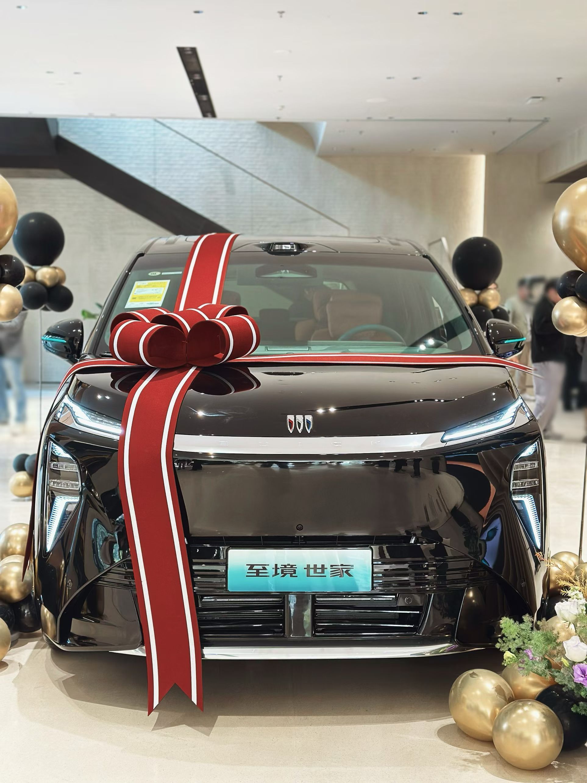 别克至境世家这个前脸，申报图刚出来的时候感觉一般，现在越看越好看了，前卫的同时又