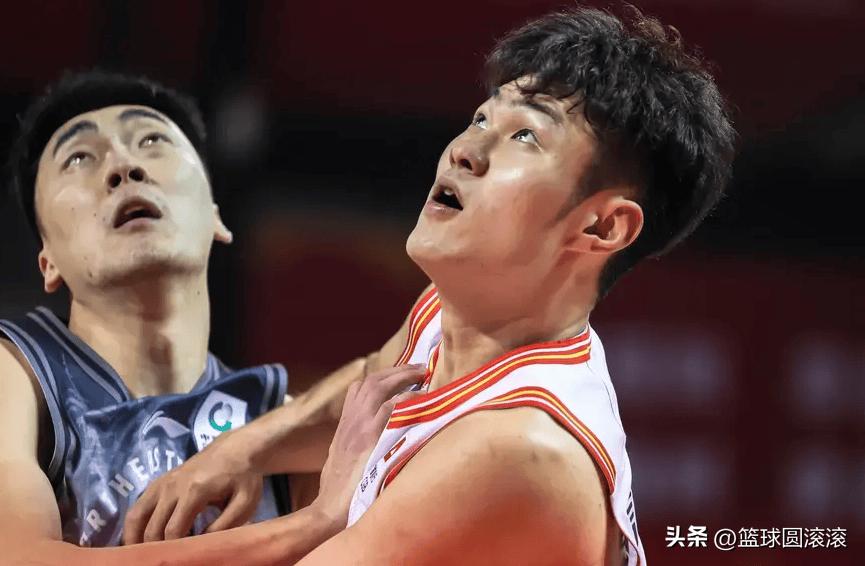 炸了！贺希宁8中1，00后小将28分干翻CBA总冠军！
 
家人们！谁懂啊！深圳