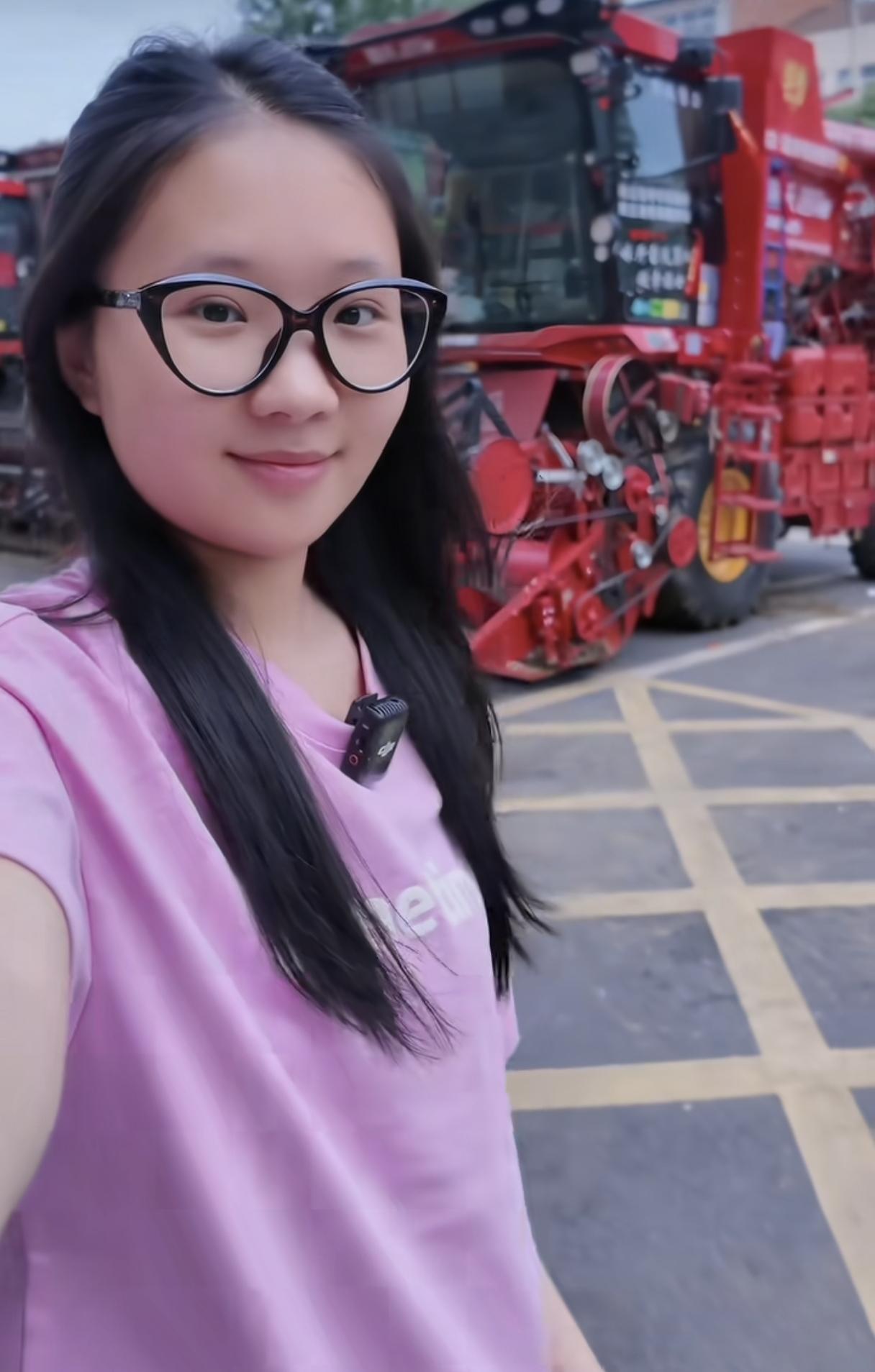 “割四赔五”当事人直播时说：“湖北这一趟算上油费、吃住，等于白玩。”他们父母透露
