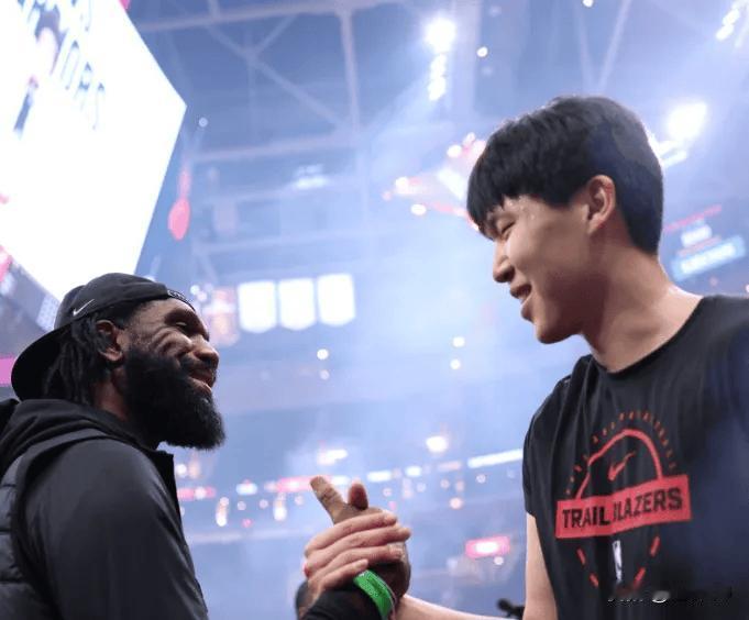 NBA常规赛：杨瀚森首节高效贡献2+2+1 正负值+5助开拓者反超骑士
 
北京