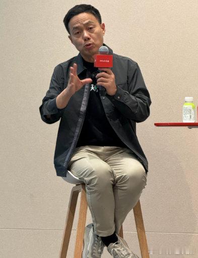 【沈斐驳斥买不起蔚来才买乐道：这是早期市场误解，企业中层用户特别多】沈斐回应买不
