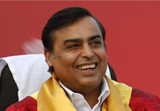 身家1110亿美元的亚洲首富、印度信实集团的董事长穆克什·安巴尼，最近估计要睡不