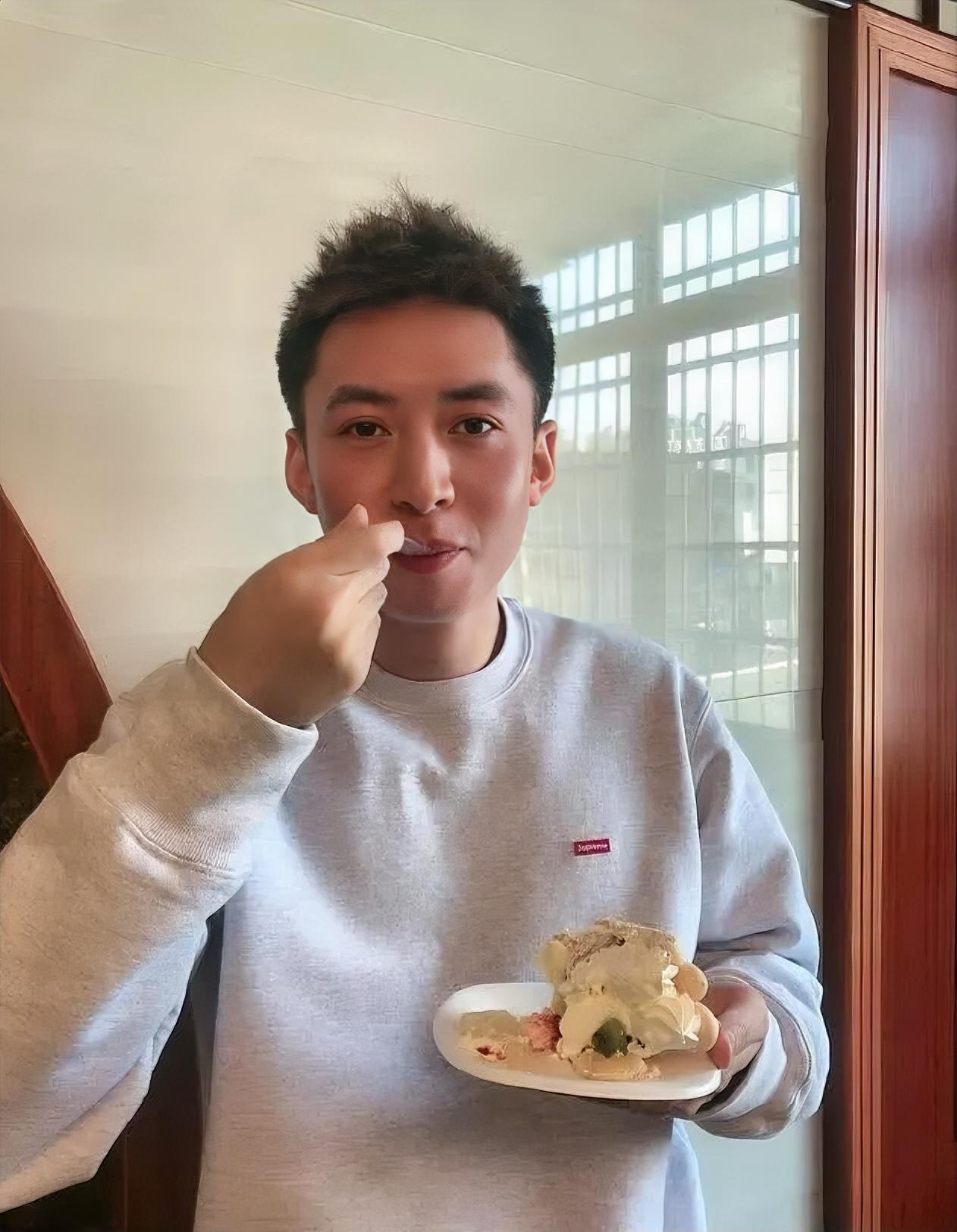 方博代表哈萨克斯坦重返WTT赛事，打破了国手们“国家队即唯一归宿”的传统认知 。