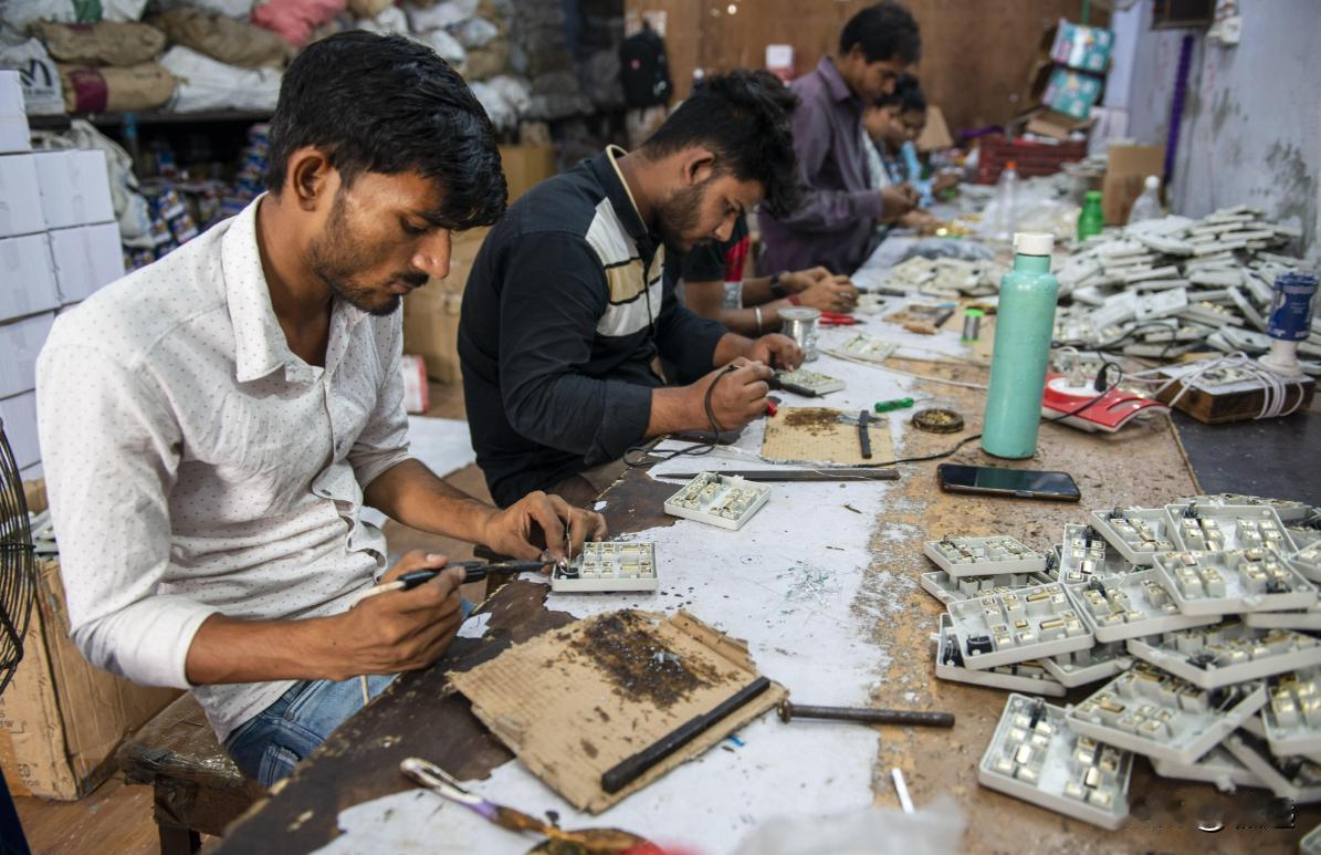 用简单的“勤劳”或“不勤劳”作为答案是不认真的，因为对“勤劳”这个词汇的解读，印