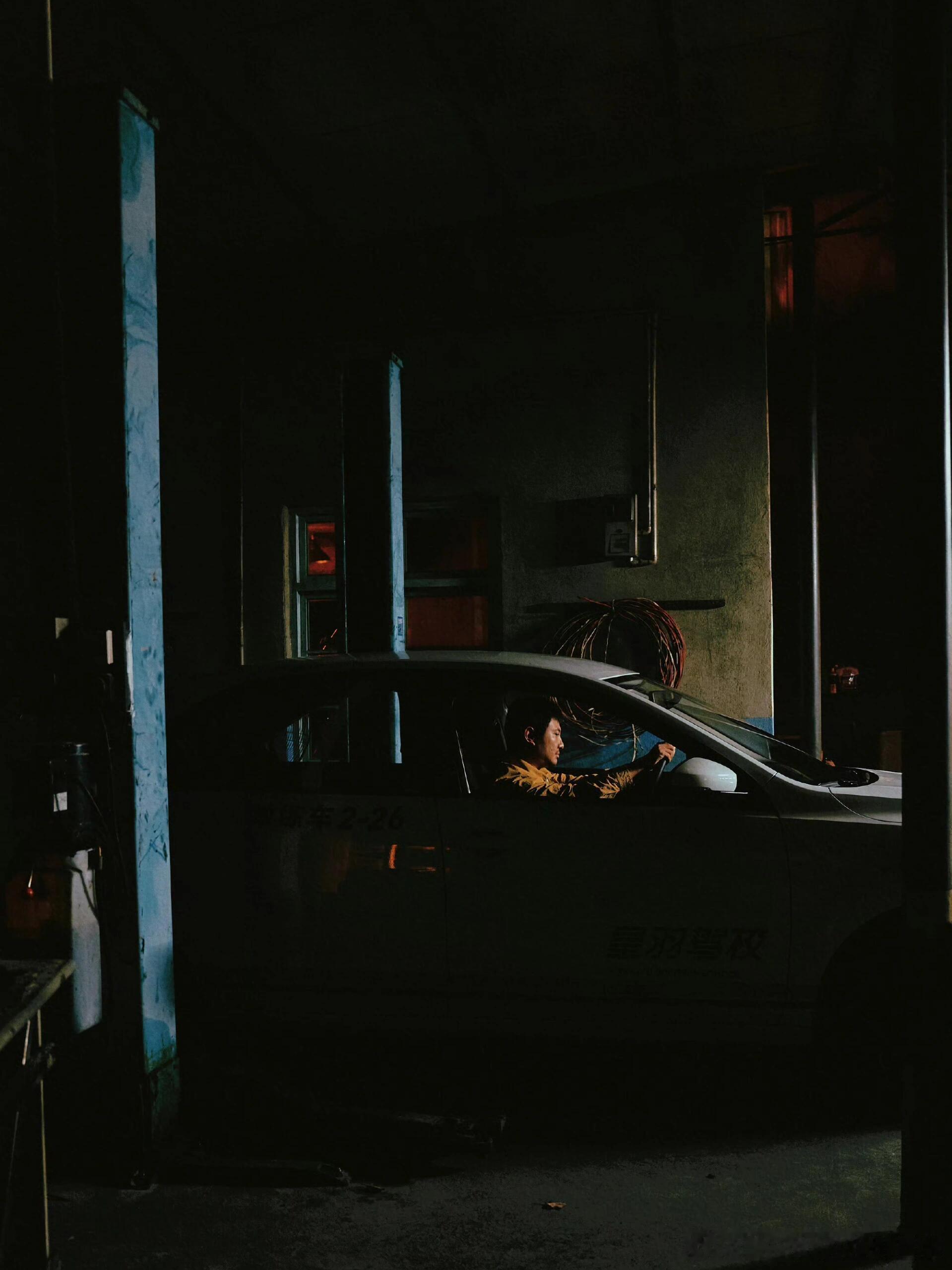 沈腾2句粤语歌学7年依旧0基础沈腾学粤语歌，七年磨一剑，结果还是烫嘴，真不愧是腾