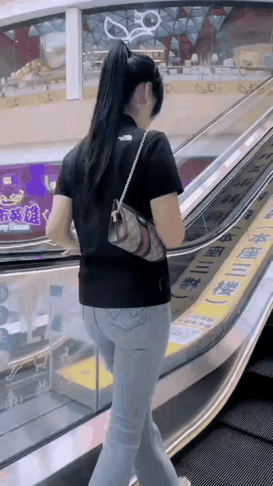 年轻的身影，年轻的魅力