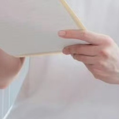 胡一天演高中生被指违和他演高中生可比某些20岁演员自然多了，我信他是个校草