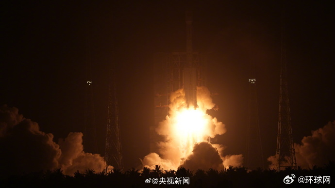 【祝贺！#通信技术试验卫星二十四号发射成功#】我国在文昌航天发射场使用长征七号改