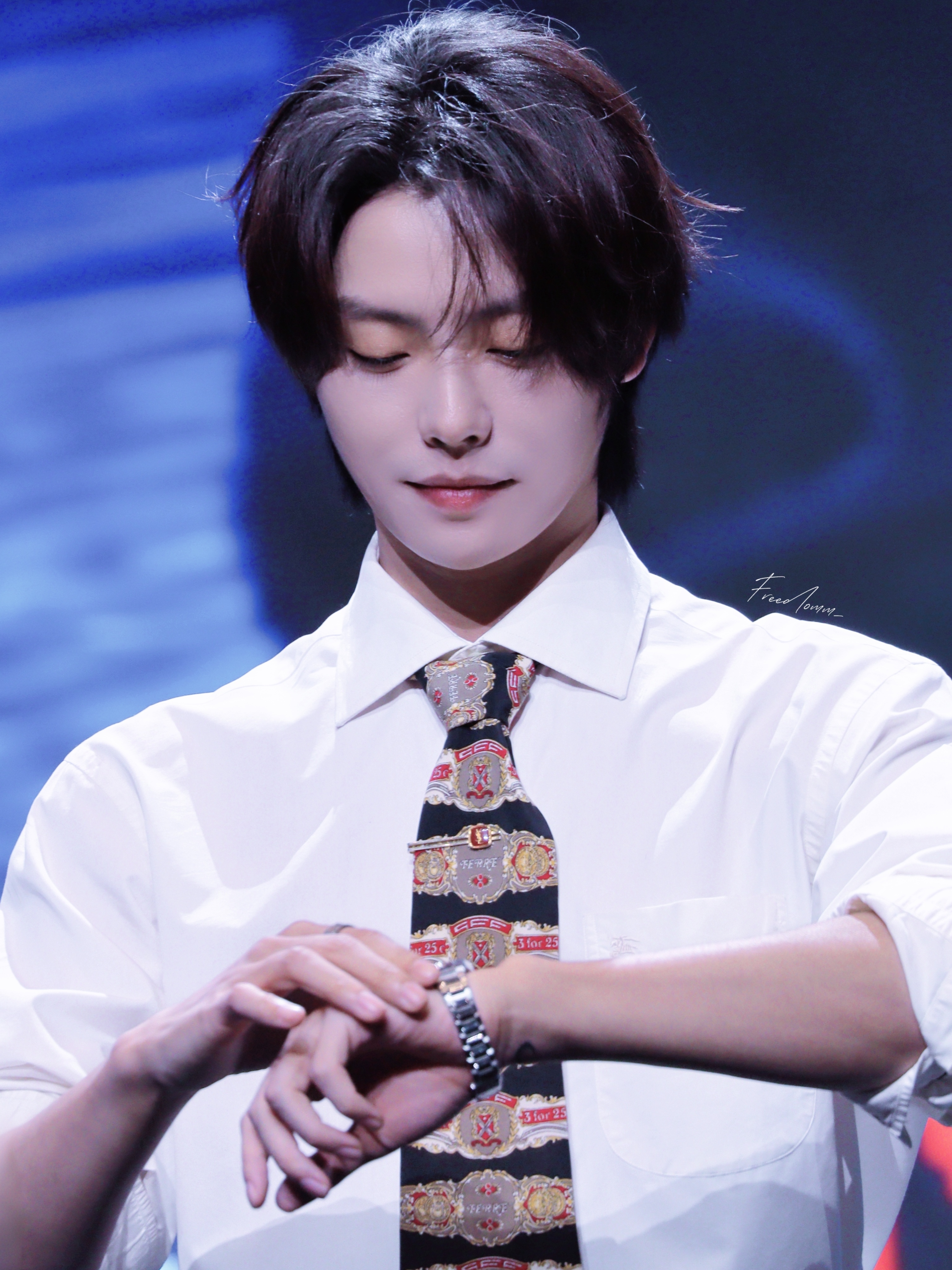 肖宇梁xyl向全世界安利肖宇梁 xyl肖宇梁十周年见面会 月亮是夜晚第二美好的东