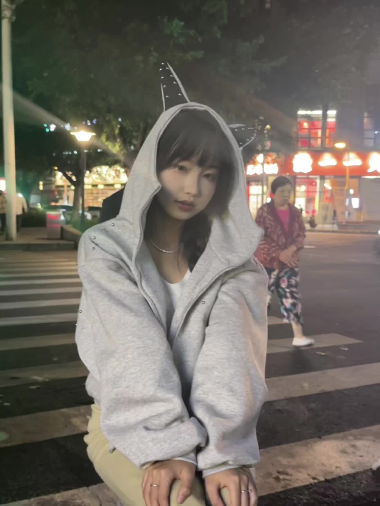 可惜我是土象金牛座 我从来都不好性子倔 我承认自己很自私 总是倔强到让...