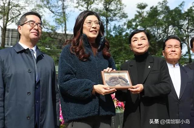 无聊！曾孙女赠送孙中山亲植的大陆酸子树种子给郑丽文  王浩宇叫嚣：违反检疫法！