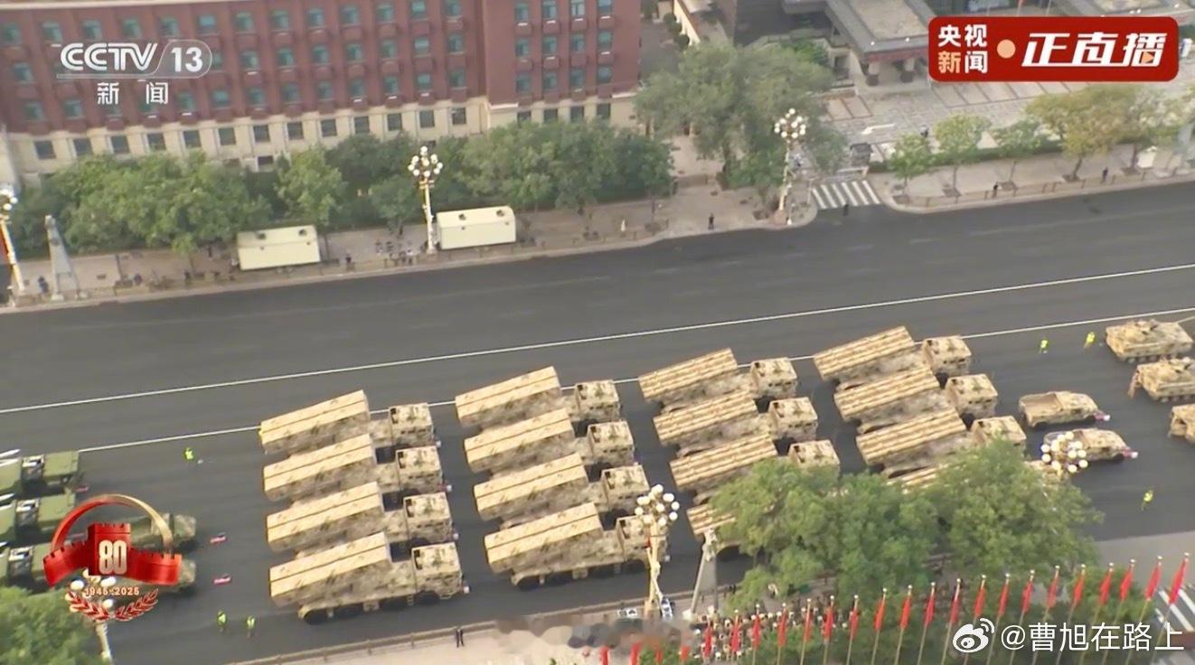 九三盛大阅兵 早早早一会儿看阅兵了  ​​​