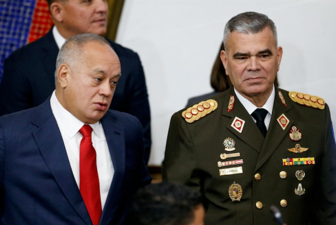 美方在强行控制委内瑞拉总统后，又将矛头指向该国安全负责人。消息人士透露，美国已警