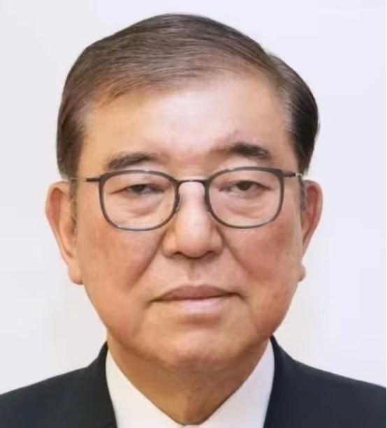 日本前首相石破茂竟敢在电视上公开打脸右翼：偷袭中国就是自掘坟墓、珍珠港的惨剧忘了