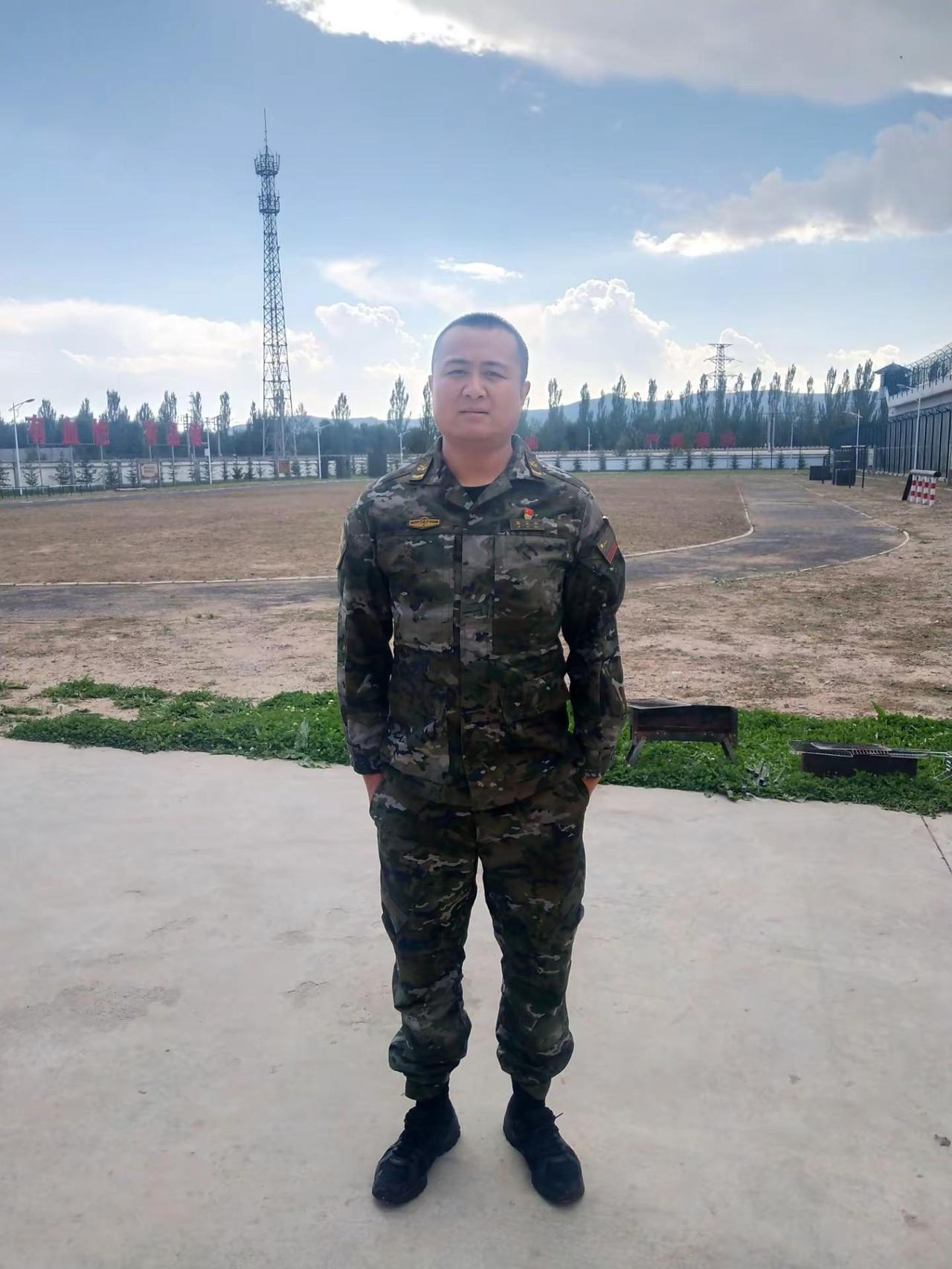 好男儿就是要当兵，不接受任何反驳！