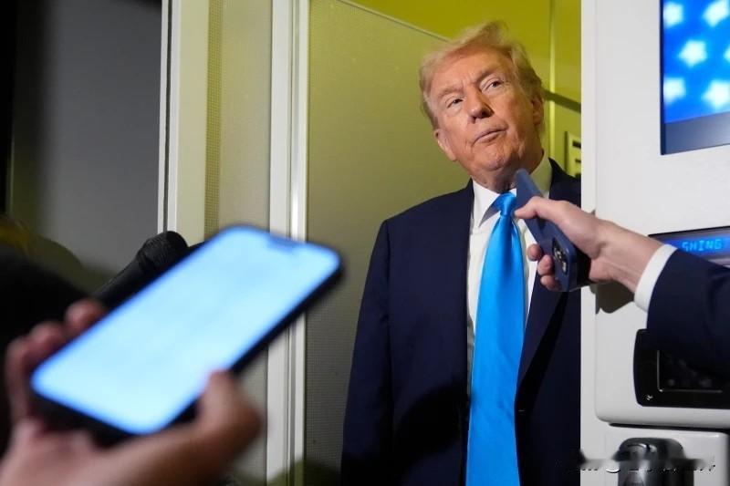 【特朗普：将于2026年4月份去中国】
首尔时间2025年10月30日，美国总统