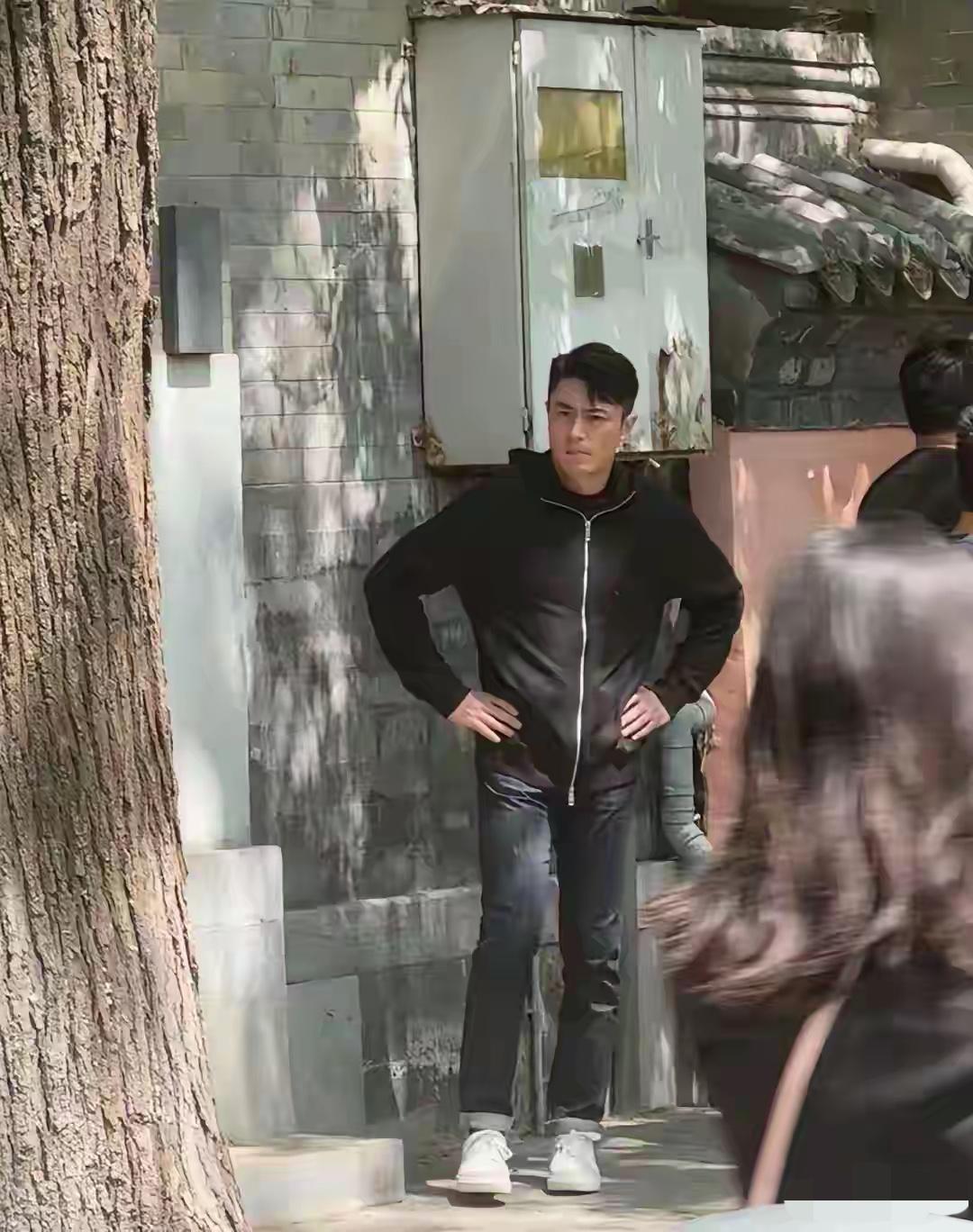 45岁的霍建华还是这么帅