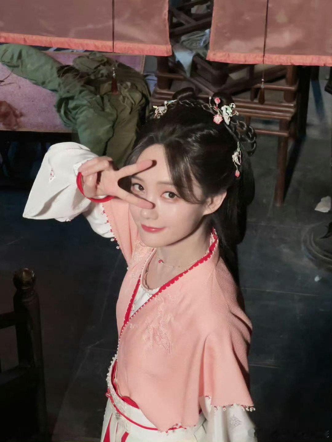 李一桐口碑李一桐的演技就是很权威啊，特别能够拿捏灵动的角色。 