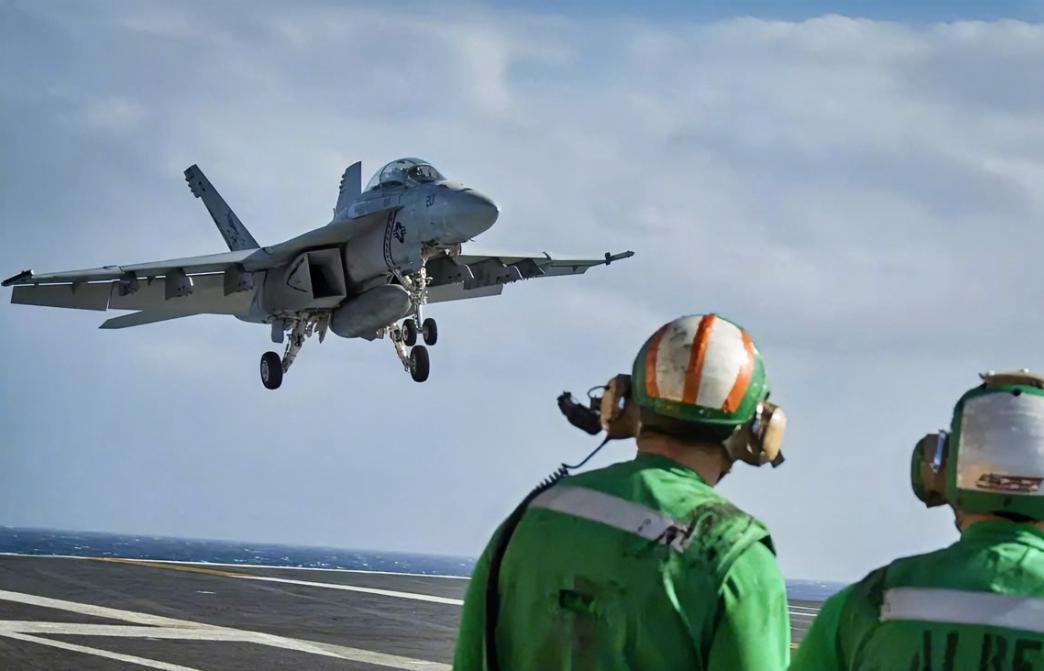 最新消息！美军将领被要求签订保密协议，特朗普或即将针对委内瑞拉展开军事行动。
