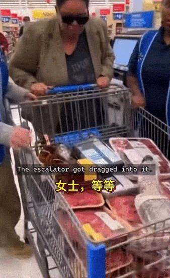 【美国女子‘’另类‘’躲避结账方式】
据社交媒体视频，一名美国女子在超市购买了满