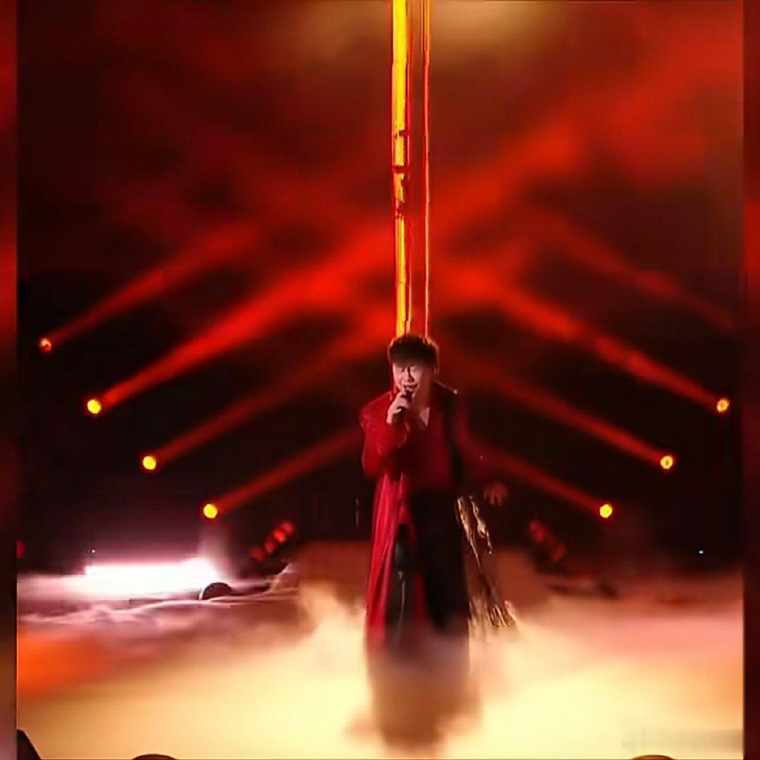 胡彦斌编曲魔丸炸场歌手直播他对歌曲情绪的把控格外精准，强弱转换收放自如，每一句演