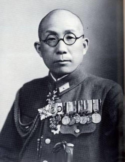 远藤三郎，曾担任过关东军参谋长、海军航空兵司令等职，日本投降后1947年远藤三郎