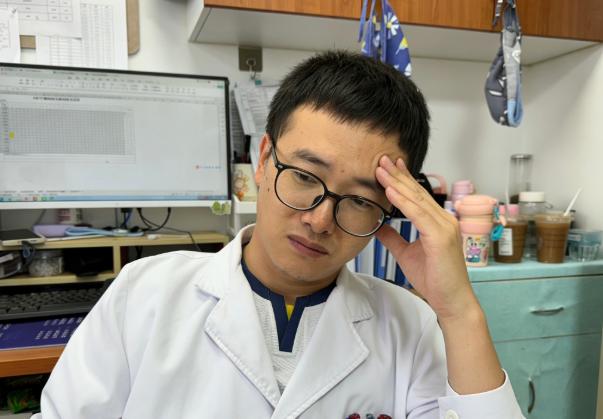 大家知不知道现在医院黄牛有多厉害？真的是震碎了我的三观，居然还能这样操作。可能我