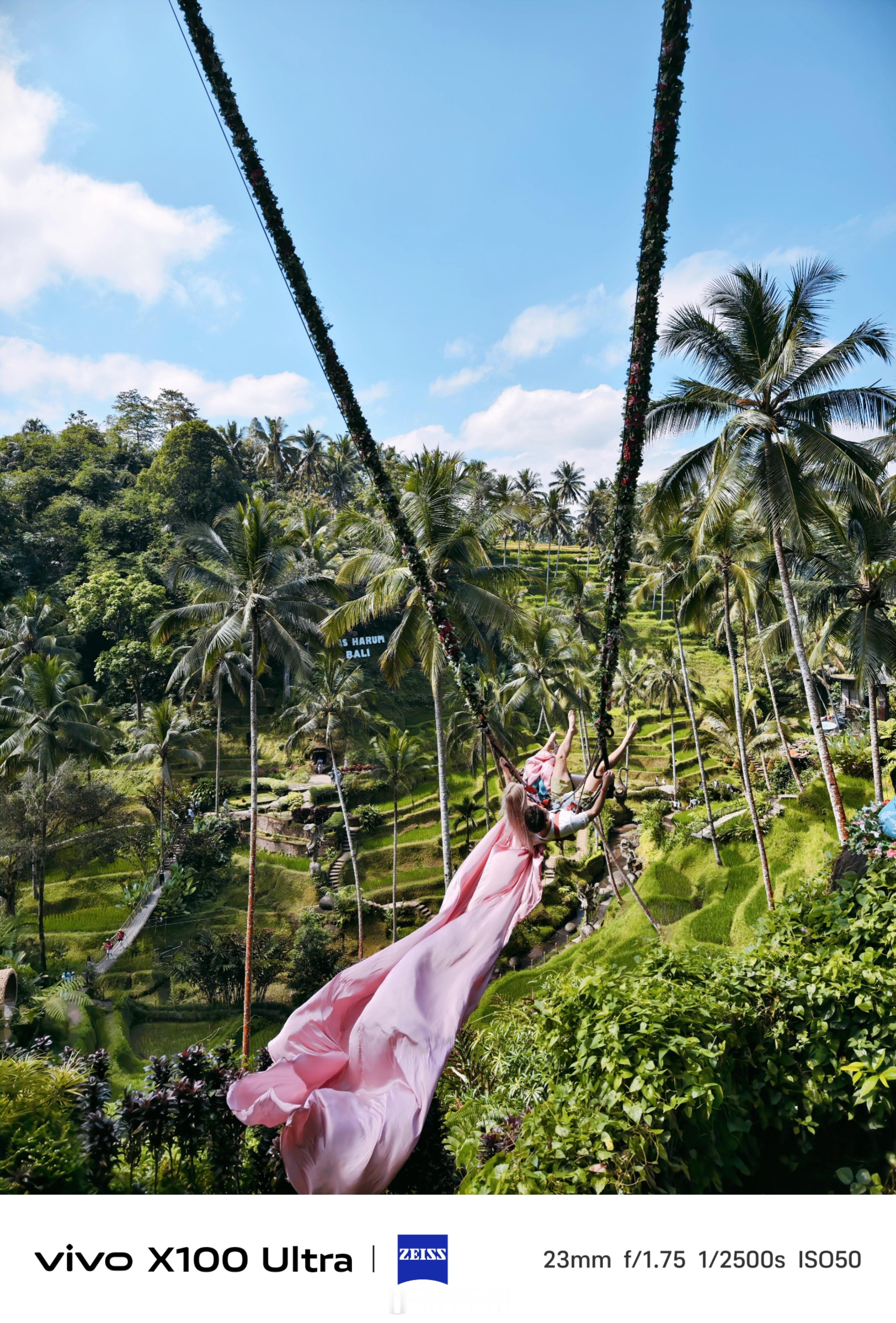 2024年第三季度：大部分时间呆在深圳，呆在海边，拍照次数也屈指可数（除了自拍）