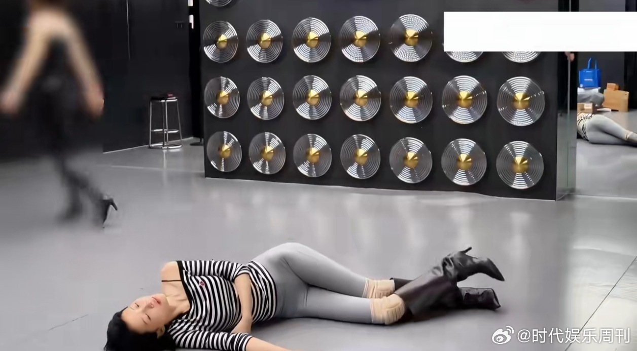 孙怡一公的劈叉动作肯定是个亮点，坐等舞台播出！孙怡一公要劈叉乘风2026