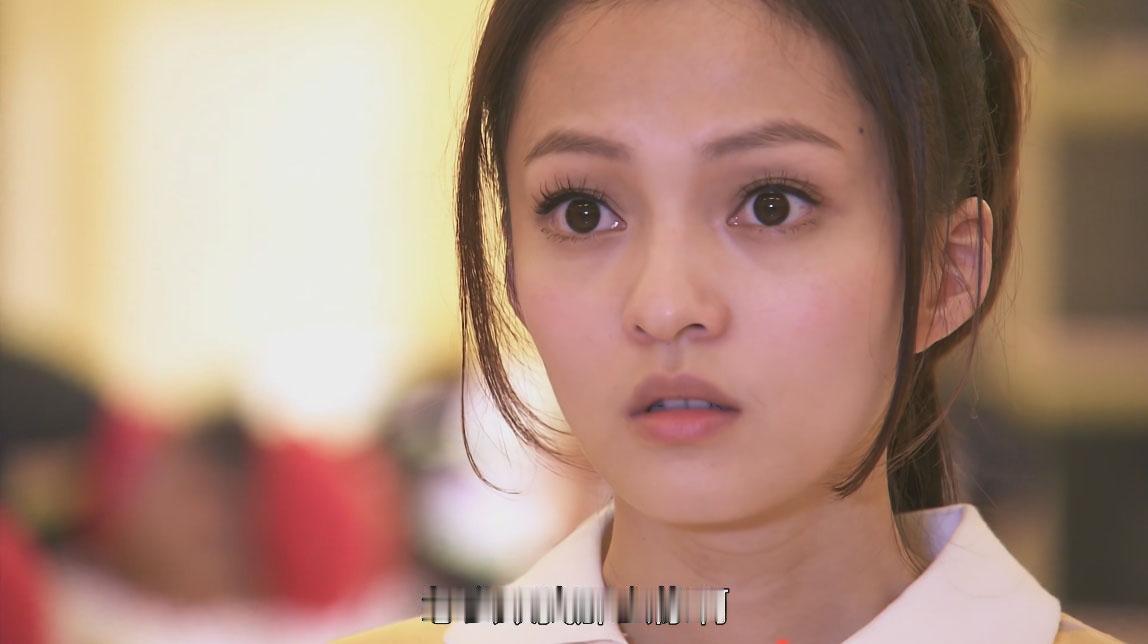 张韶涵这双眼睛不比杨幂差，甚至比杨幂看起来更纯净，就像一汪泉水，美的既随意又自然