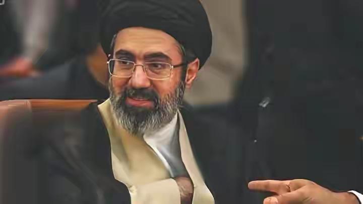 美国盯上伊朗最新领袖，想方设法引诱他现身，之后必然下黑手！
 
什么叫无耻？看看