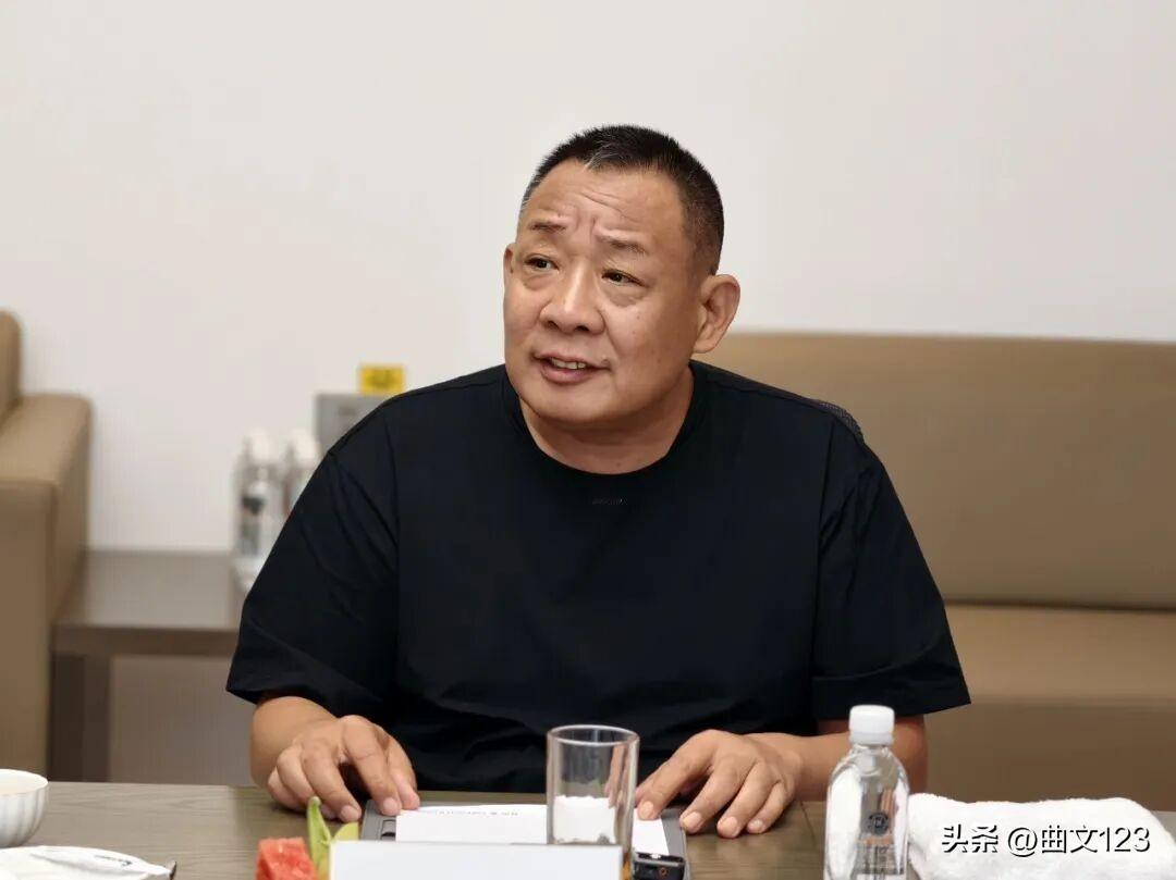 作为胖东来的员工太幸福了，胖东来创始人于东来投下一枚重磅炸弹——将价值37.93