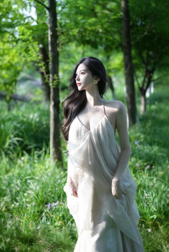 光在绿意里
