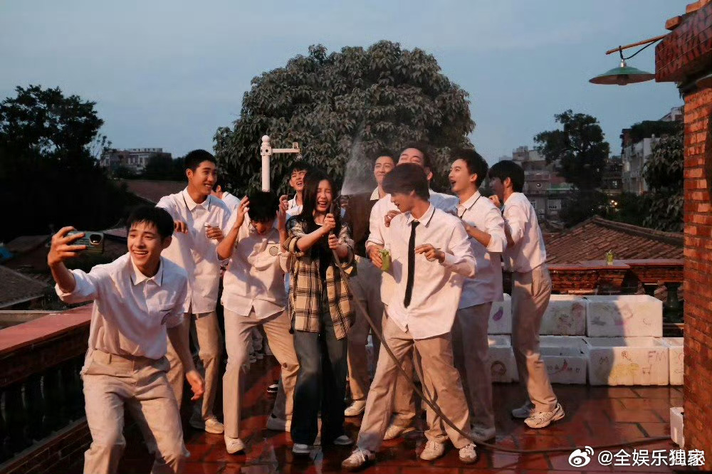 虞书欣严选男高灿如繁星加广了不得不佩服虞书欣的审美，挑的男演员个个干净秀气，毫无