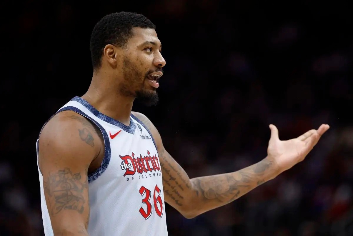 一位NBA匿名球探接受采访，谈到了下赛季的首发阵容安排，表示由东契奇、里夫斯、詹